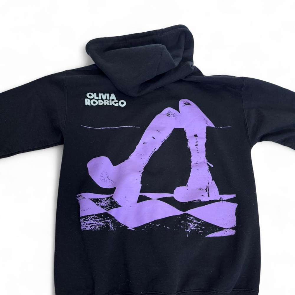 ⭐️ Olivia Rodrigo Guts Tour Hoodie Black/Purple